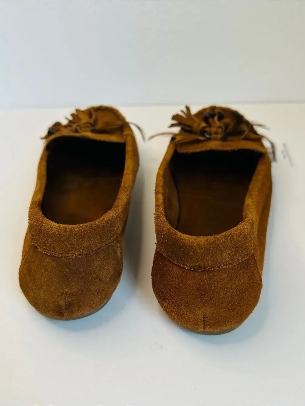 Minnetonka Moccasins Brown Leather Tassel Feather Women's SIZE 6.5